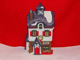 Dept56 North Pole Village &quot;NeeNee&#39;s Dolls and Toys&quot; retired 1995- - £12.66 GBP