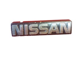 RARE NISSAN 720 1983-1986 Nissan 720 Pickup TRUCK EMBLEM part # 62891 62W00 - $26.99