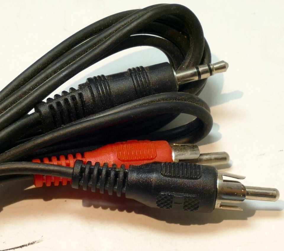 3 feet RCA audio to 3.5mm cable - $7.91