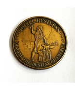 1977 INDEPENDENT SMALL BUSINESS MADE AMERICA GREAT MEDAL COIN TOKEN - $470.27 MXN