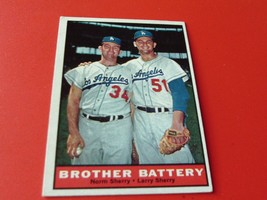 1961 Topps # 521 Brother Battery Norm + Larry Dodgers Baseball !! - £31.32 GBP