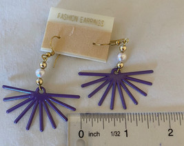 Earrings: Vintage Retro Dangle Purple Burst: Metal Hypoalergenic Posts New! - $1.00