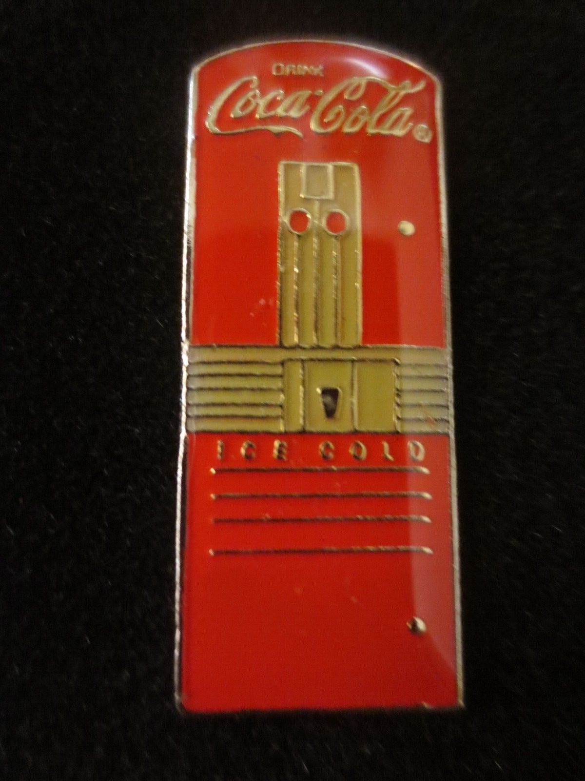 Coca-Cola MILLS 400-C  VENDING MACHINE LAPEL PIN 1994 - $8.42