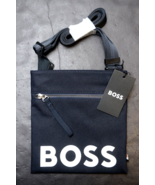 HUGO BOSS Pixel Logo Riciclato Materiale Blu Navy Busta Borsa da Spalla - $67.68 CAD