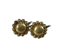 Vintage Faux Pearl Flower Shaped Screw Back Earrings Silver Tone - £11.87 GBP