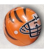Cincinnati Bengals NFL Mini Football Figure Helmet Feet Riddell Memorabi... - $146.03 MXN