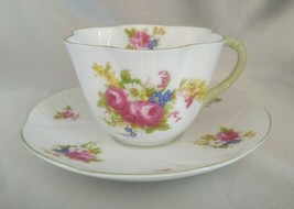 SHELLEY Fine Bone China (England) Floral Bouquet Scalloped Tea Cup &amp; Saucer Set - £15.34 GBP