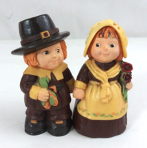 Vintage 1981 Hallmark Thanksgiving Pilgrims 3.25&quot; Salt &amp; Pepper Shakers - $9.69