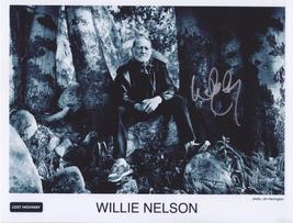  Autographed Willie Nelson Signed Photo With Coa Country + Bonus Guitar Pick - £199.83 GBP