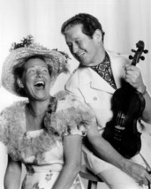 Minnie Pearl, Roy Acuff 16x20 Poster - £15.97 GBP