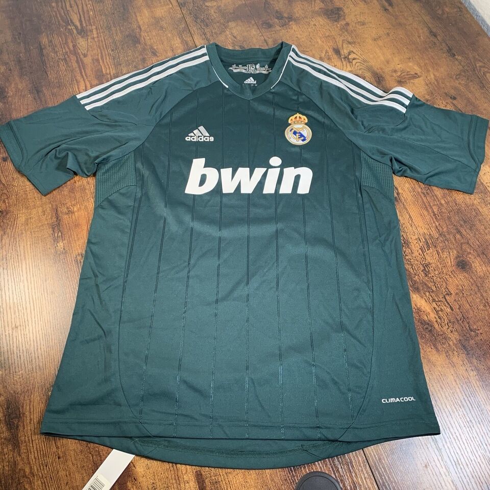 Adidas Real Madrid soccer Jersey 2012/2013 Size Large RARE - $197.01