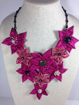 Handmade Statement Necklace Daisy Flower V-Shape Hot Light Pink Crystal Chain - £31.74 GBP