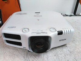 Epson PowerLite Pro G6070W VGA WXGA 3LCD Projector No Remote  - $261.25