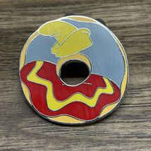 Disney Dumbo Character Donut Mystery Tradng Pin 2014 Elephant - €6,79 EUR Disney Dumbo Character Donut Mystery Tradng Pin 2014 Elephant - €6,79 EUR