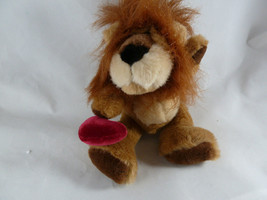 Russ Berrie Lion Maximilian Holding Heart 9&quot; tall Very Cute - $15.83