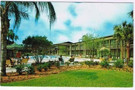 Florida Postcard Kissimmee Terrace Red Carpet Inn - $2.09