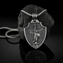 St. Michael&#39;s Archangel Necklace for Paratroopers,Police,Military and Mariners - £23.97 GBP