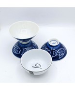 Set Of 4 Japanese Ceramic Rice Bowls With Fish Design Calligraphy - $260.16 MXN