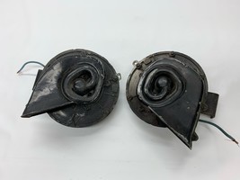 1961 1962 GM DELCO REMY HORNS PAIR 399 &amp; 400 10951086 - $302.49 CAD
