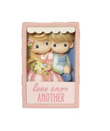 Precious Moments Couple Love One Another Resin Shadow Wall - £16.22 GBP