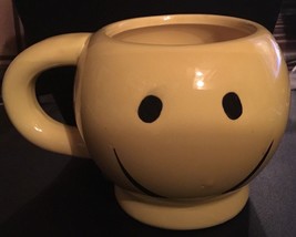 Vintage Retro Yellow Smiley Face Coffee Cup Mug ~ Emoji Smile Tea Cup - £11.92 GBP