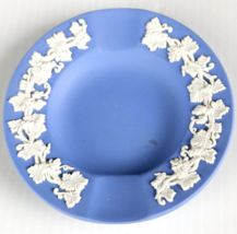 EUC Vintage Wedgwood Jasperware Blue Small Ashtray 3-1/2” Grapevine Leaf England - £6.28 GBP