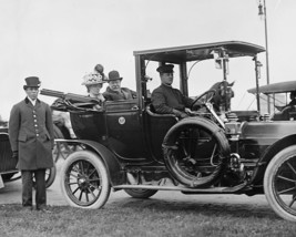 President William Howard Taft and wife Helen in convertible car 1912 Pho... - £6.93 GBP+