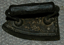 Antique Sad Iron Flat Iron Metal Heavy Vintage Sadiron Victorian? - £27.51 GBP