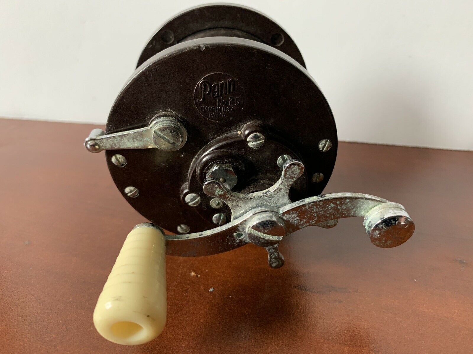 Penn Peer 209 mint fishing reel 4 salt water rod - $35 - sporting