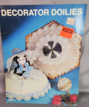 Decorator Doilies 1985 Pillows Dolls Clock Ornaments Arts Crafts Book Vintage - £9.30 GBP