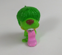 The Ugglys Pet Shop Series 1 Slimiest Green Old English Sheep-Bog - $89.58 MXN