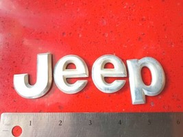1993-1998 Jeep Grand Cherokee Front Hood Emblem Nameplate Badge Metal  - £11.31 GBP