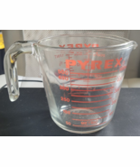 Pyrex Glass 2 Cup Measuring Cup 16 Ounces Kitchen Cooking Baking Liquids - $24.55 CAD