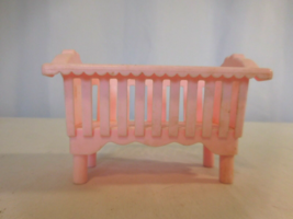 Playskool Dollhouse Victorian Doll house Crib for Loving Family  Pink  - £7.15 GBP