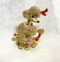 Vintage Gold Toned Poodle Pin Brooch Red Enamel Ribbon 15-l - $460.95 MXN