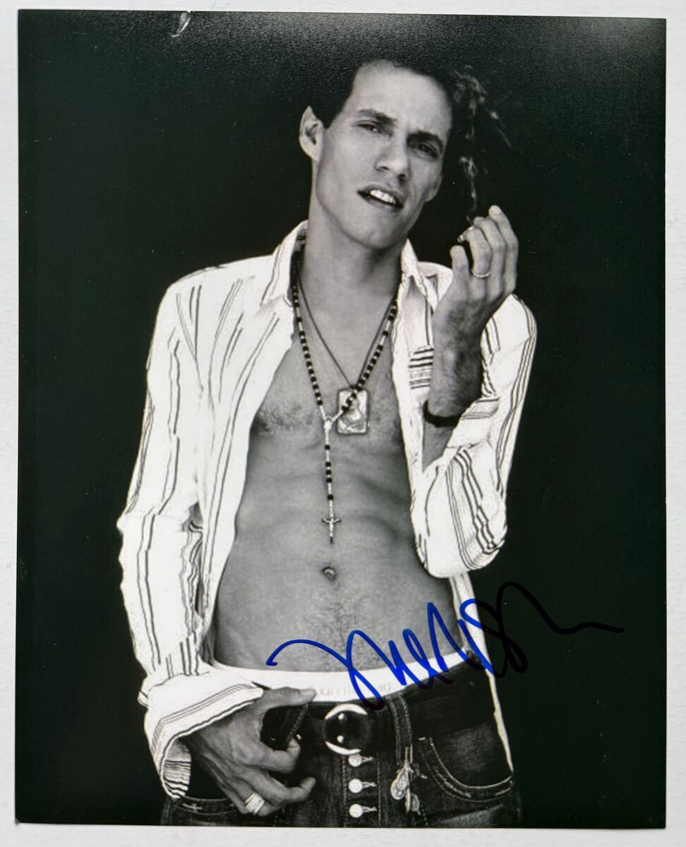 Marc Anthony Autographed Glossy 8x10 Photo - $39.00