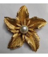 Flower Brooch Goldtone with Faux Pearl Center Vintage - £14.15 GBP