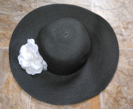 Chatties &quot;Floppy&quot; Style Hat - Black w/ White Flower Blossom  Medium - FAST SHIP! - £13.90 GBP