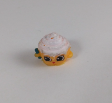 Moose Shopkins Season 4 Bakery Cindy Bon Bon - $4.84