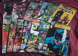 Lot of 14 DC Comic Books batman Green lantern justice league flash - $39.00