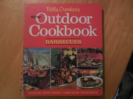 Vintage Betty Crocker&#39;s New Outdoor Cookbook - Barbecues, 1967, 1st/1st, WBHC - £7.09 GBP