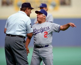 Tommy Lasorda &amp; Umpire 8X10 Photo Los Angeles Dodgers Baseball Picture Mlb - £3.88 GBP