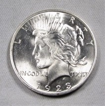 1923 Silver Peace Dollar VCH UNC Coin AL917 - £61.08 GBP