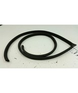 2010 Elantra On Body Door Jamb Seal Front Right Passenger  - $918.31 MXN