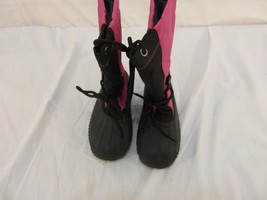 NWOT Kids Girl&#39;s Unbranded Made In Canada Pink &amp; Black Lined Snow Boots 32540 - £8.80 GBP