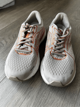 Brooks adrenaline GTS womens shoes gray and orange size 7 - $54.45