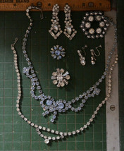 vintage clear &amp; blue rhinestone necklace brooch pin earrings lot set - $49.49