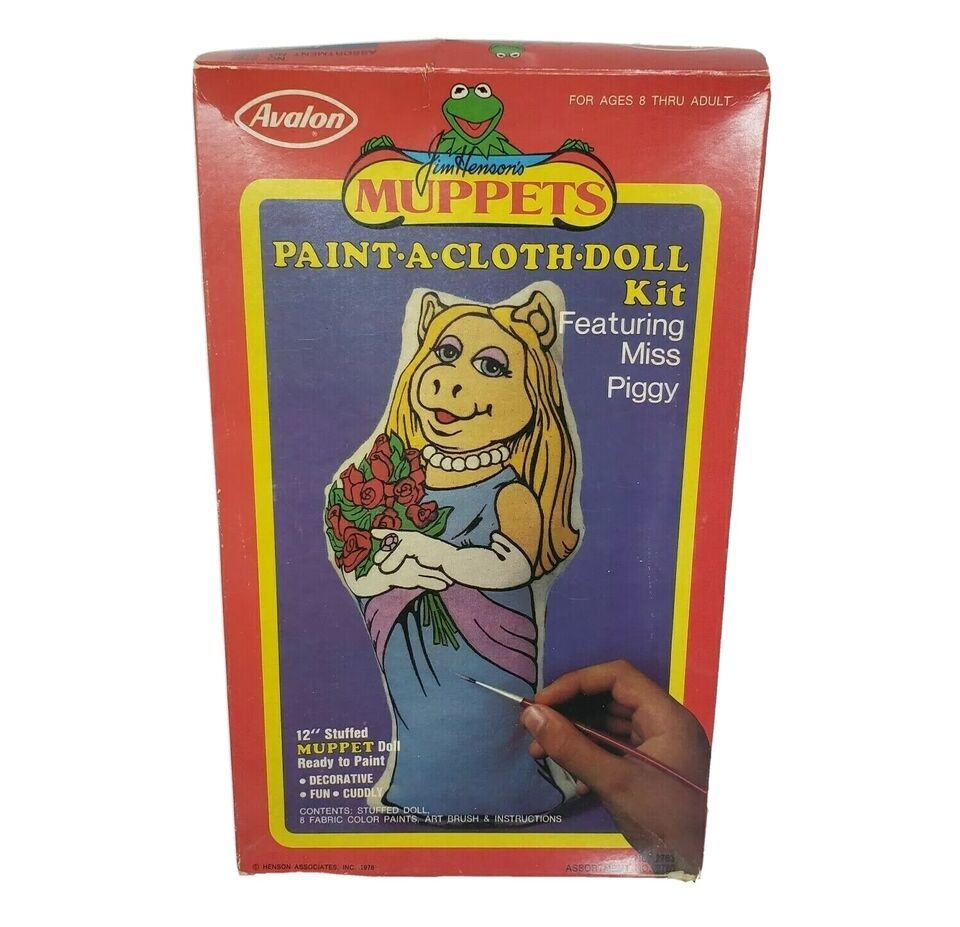 VINTAGE JIM HENSON MUPPETS PAINT A DOLL CLOTH DOLL KIT MISS PIGGY AVALON IN BOX - $46.55