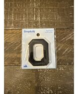 Simplicity Iron On Patch Black Letter Q - $214.64 MXN