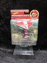 Hot Wheels Mario Kart - Mario Standard Kart + Super Glider L 1:64 Die-Cast Cars - £7.90 GBP